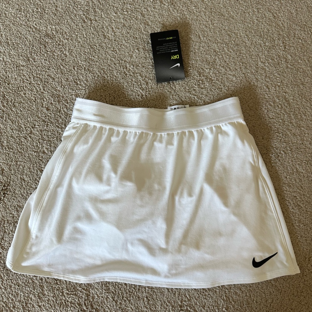 White Nike tennis skirt. XS